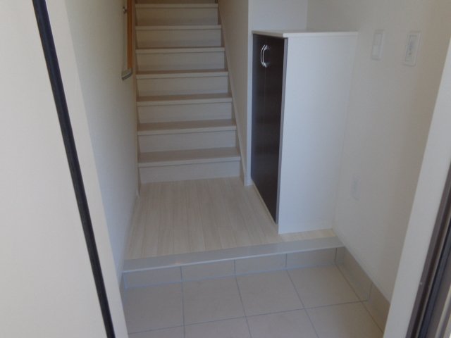 ガーデンコート・Ｎ 玄関