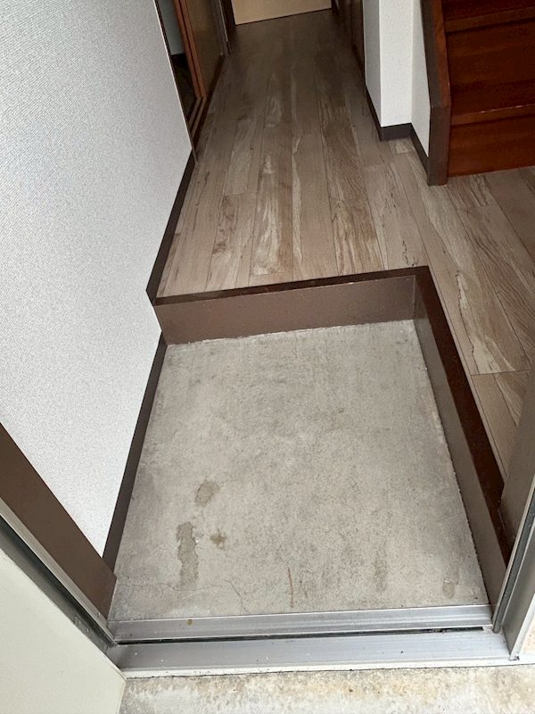 シャネルハイツ 玄関