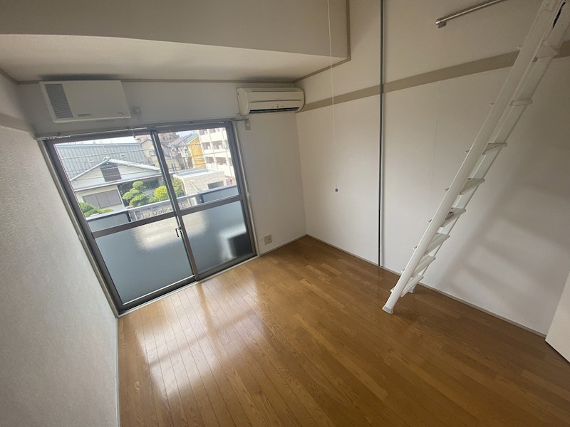 コーポラスクレイン湘南台 リビング