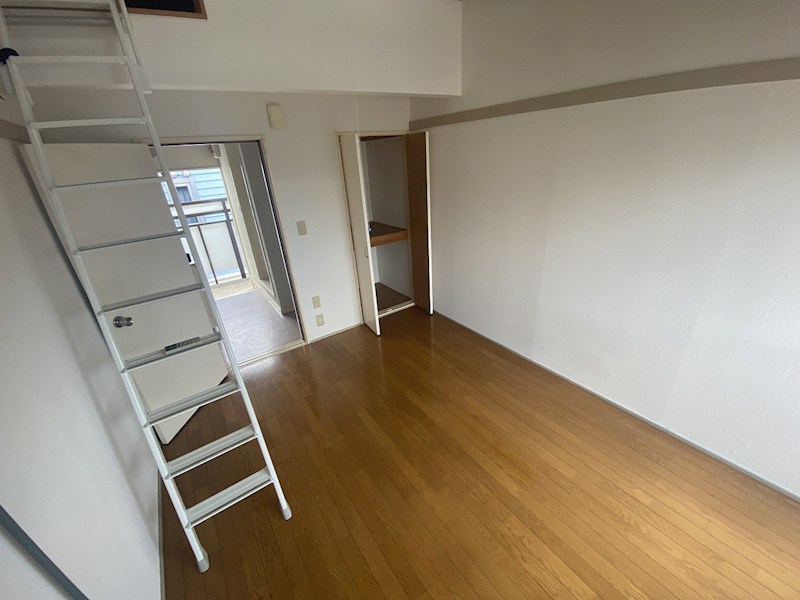 コーポラスクレイン湘南台 ベッドルーム