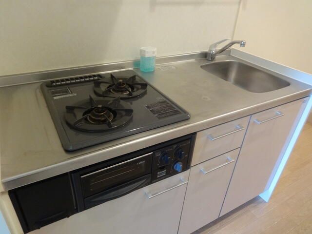 メゾン　オーク キッチン