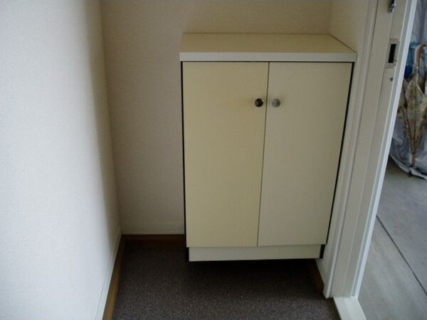 グランドールK 玄関