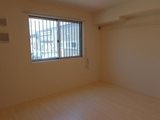 ヴェルジェ　コリーヌ（Ｖｅｒｇｅｒ　Ｃｏｌｌｉｎｅ） ベッドルーム