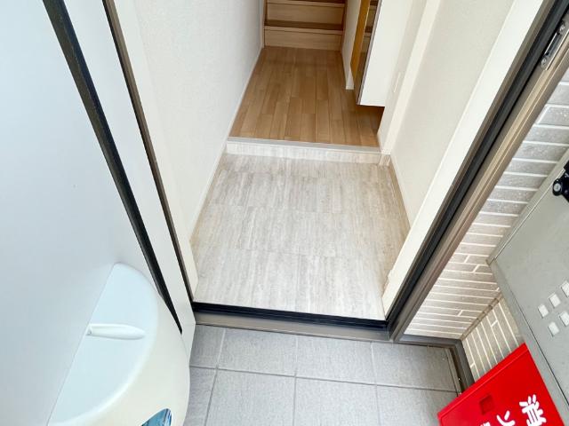 厚木市下川入新築アパート 玄関