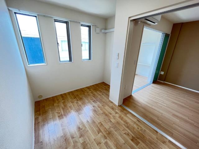 厚木市下川入新築アパート ベッドルーム