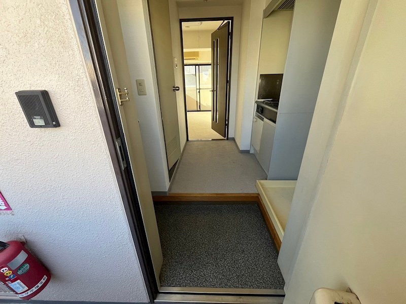 ライオンズプラザ平塚宝町 玄関