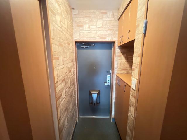 サニーインプレス 玄関