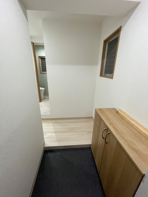 ハイライフ石上 玄関