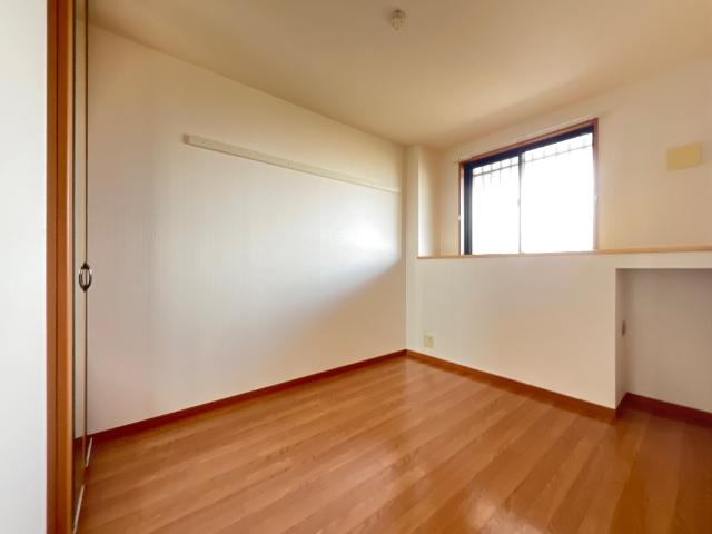 エルマルム ベッドルーム