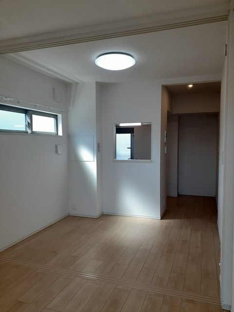 アムール リビング