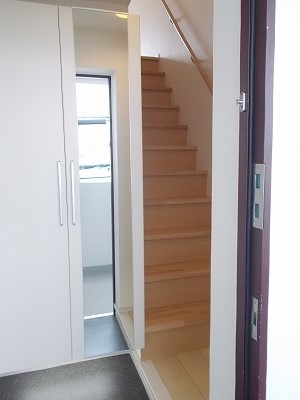 ユトリナ湘南　Ａ 玄関