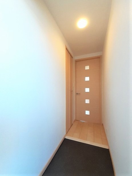 ロイヤルステイツ 玄関