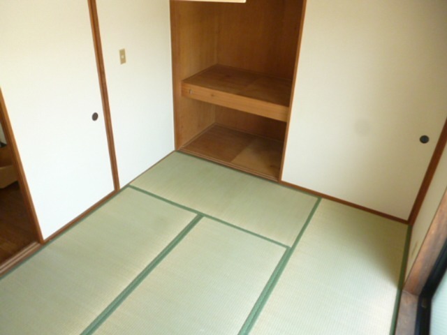 ジュネパレス茅ヶ崎第０１ リビング