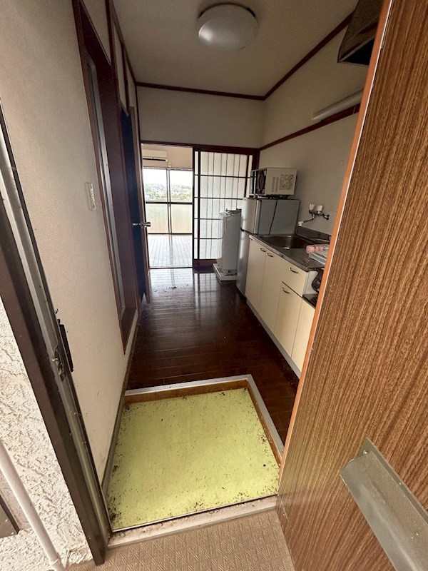 ピュアタウン東海大学駅前 玄関