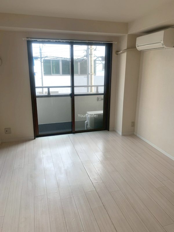 グランドステータス湘南ドリームパレス浜竹 リビング