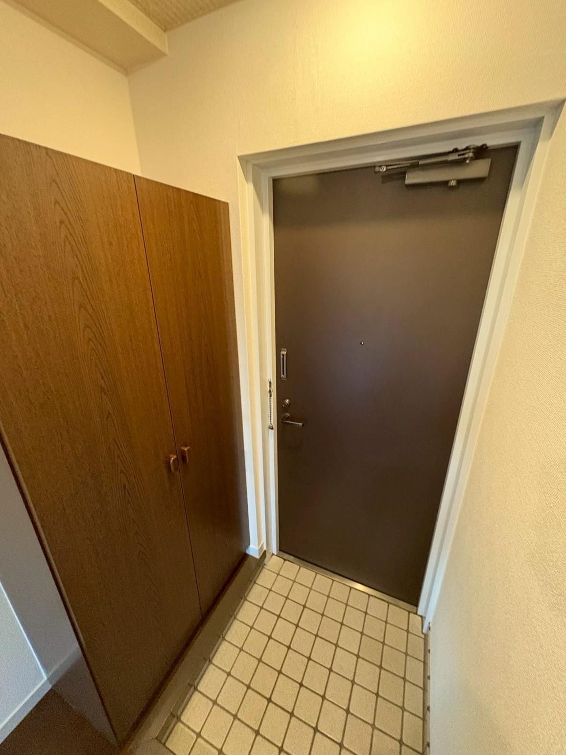 キッツビュール 玄関