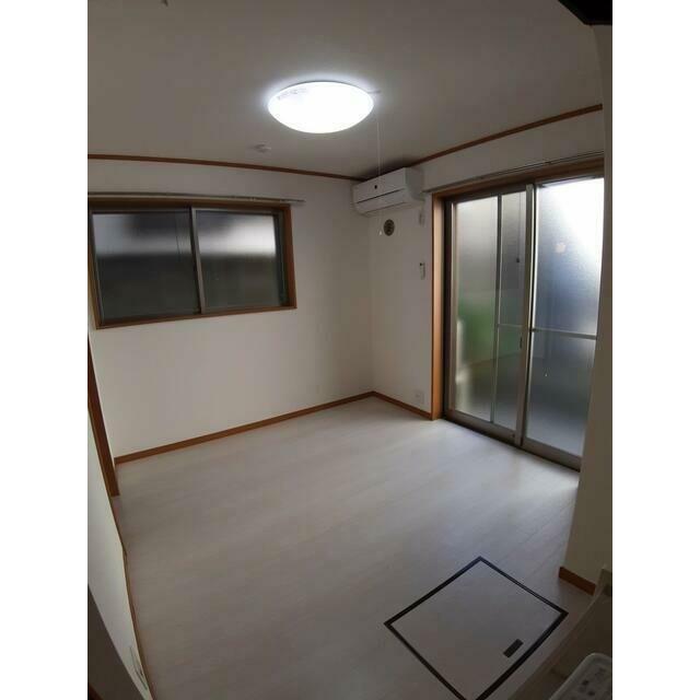 ７ｔｈコーポ善行 リビング