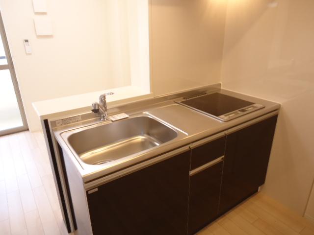 ツヴェルフ湘南 キッチン