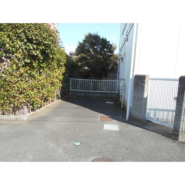 鵠沼松が岡貸家 その他外観1