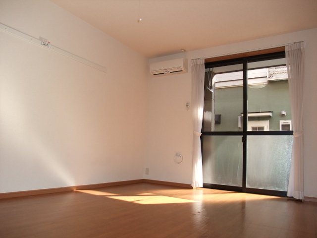 ヴィアーレ・ミーテ ベッドルーム