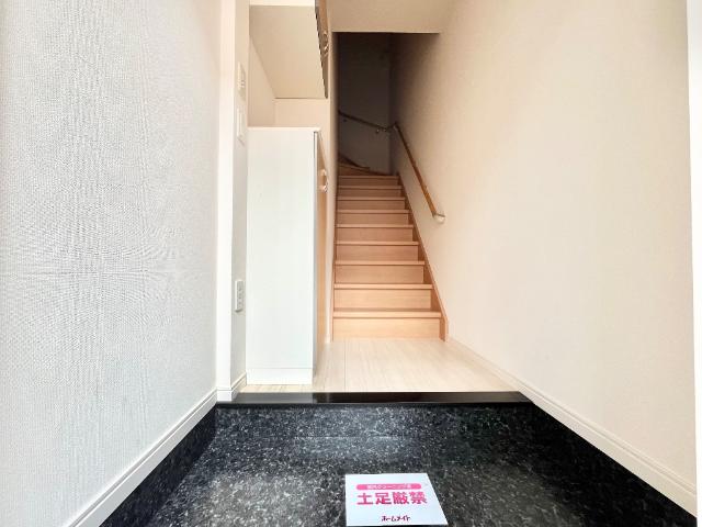 ラークヒル 玄関