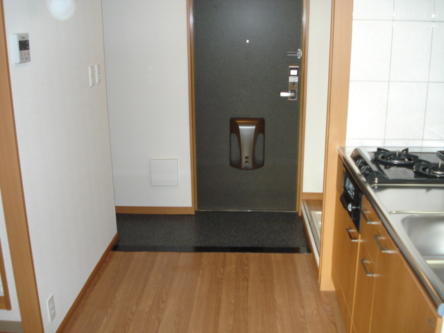 フリージャー茅ヶ崎 玄関