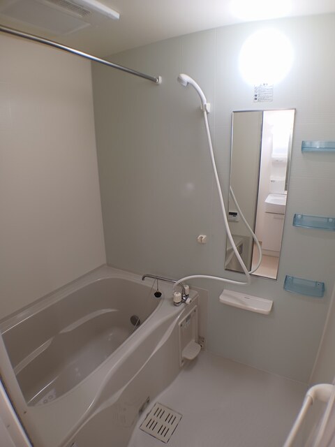 サン・ミッシェル 風呂画像