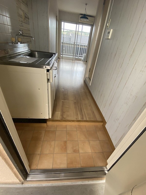 鎌倉徳増ビル 玄関