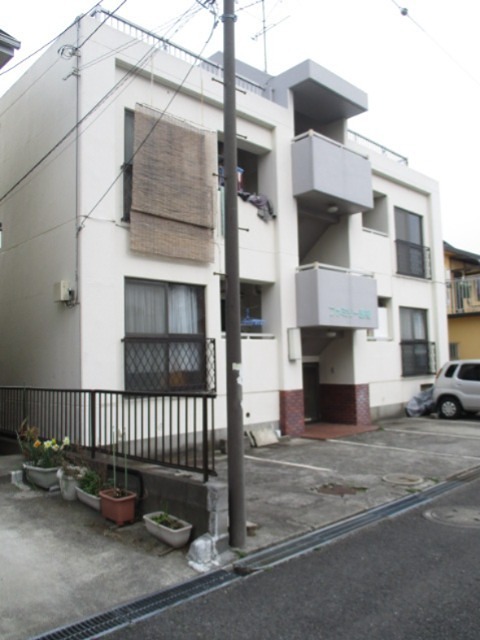 ファミリー原宿 102号室 外観