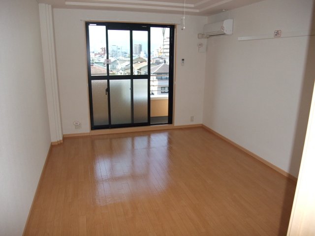 ローザ　オノモン リビング