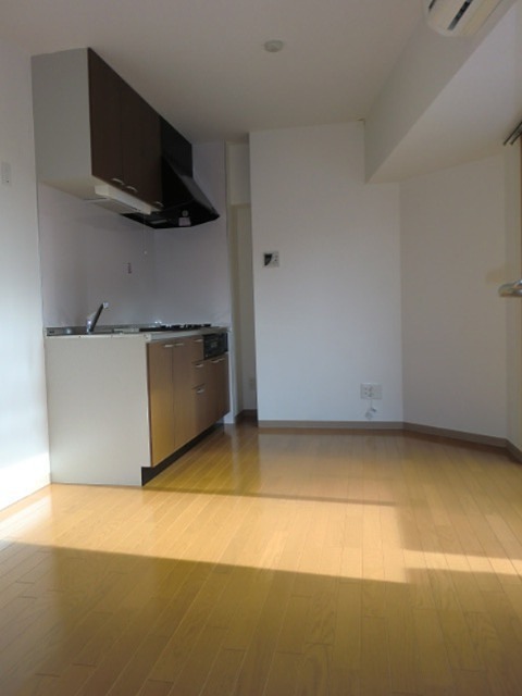 グラシア鵠沼 リビング