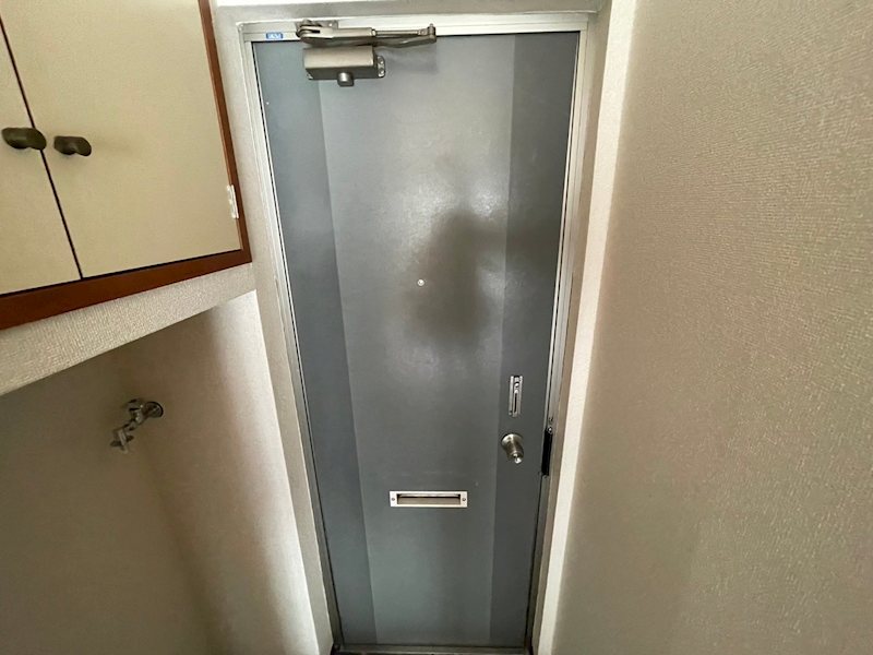 蛍田ハイツ 玄関