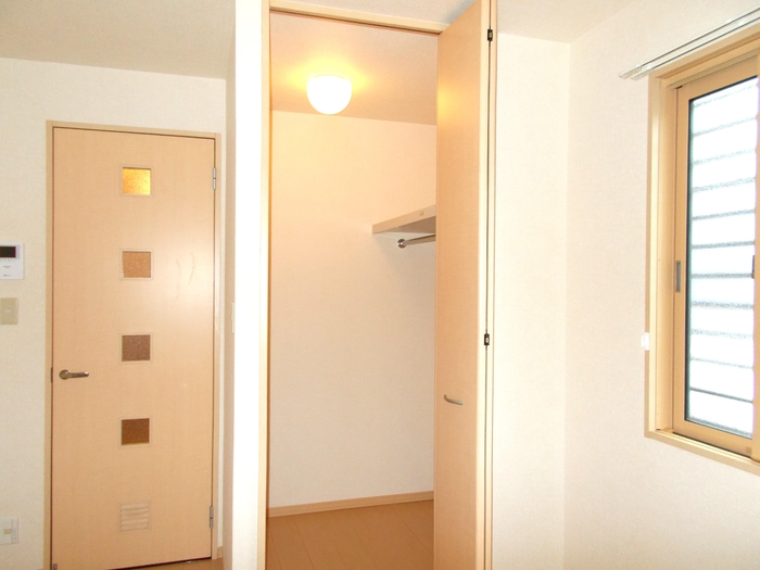 アンソレイユ港南台 玄関