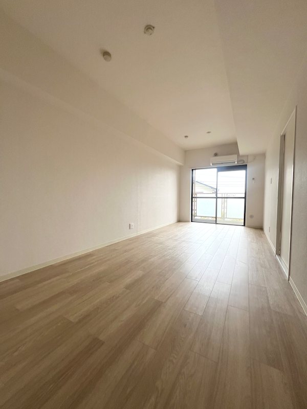 セントラーレ鳥が丘 リビング