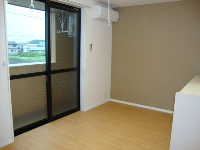 メゾン・オーガスト リビング