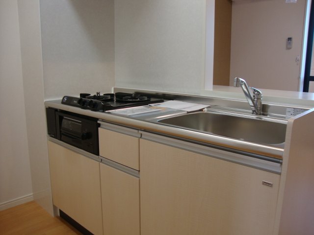 メゾン・オーガスト キッチン