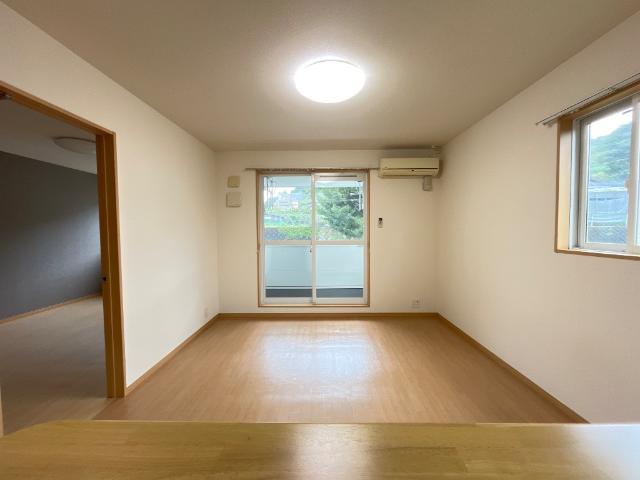 ブロードパインＡ リビング