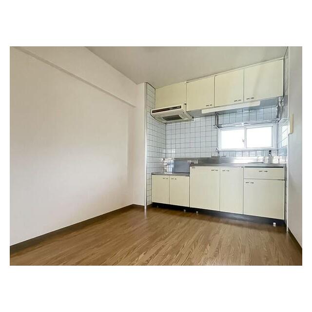 ビレッジハウス亀井野２号棟 キッチン