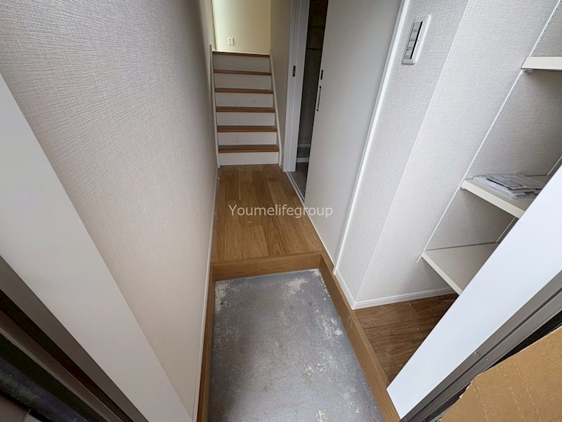 ラフィナコスタ  玄関