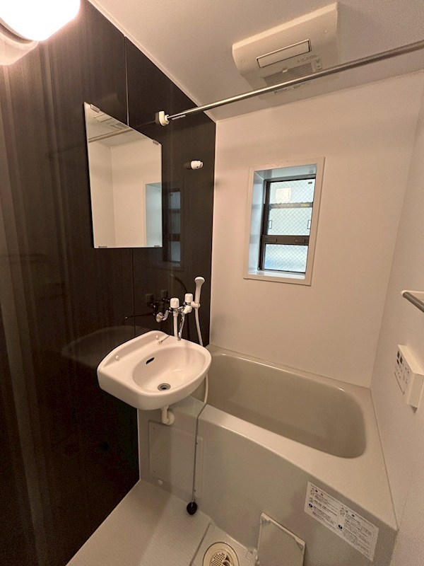 アーバンフラット本郷台 風呂画像