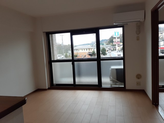 アンソレイエ　アオキ リビング