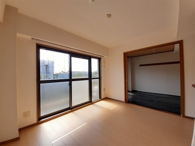 リバーサイド城南 リビング