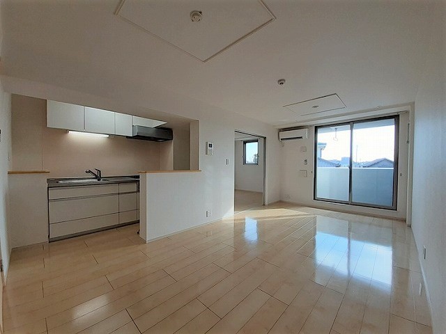 ヴィラ　ジュノン リビング