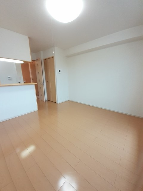 サン　ブランチ リビング