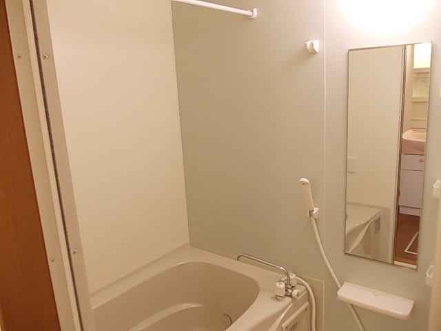 シェーネスベルク 風呂画像