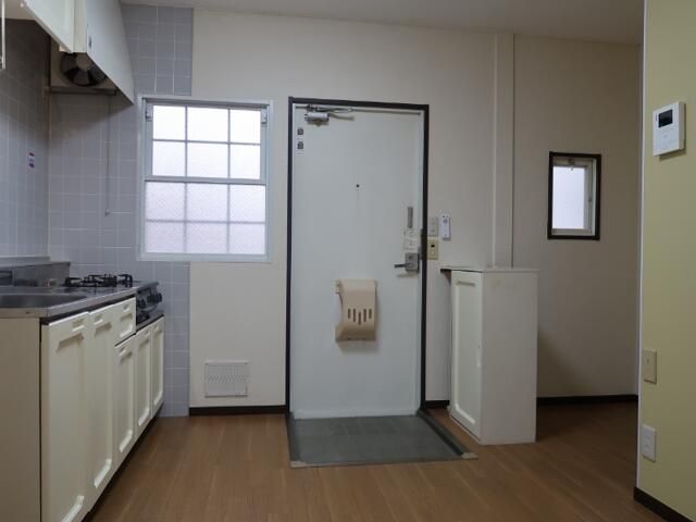 グリーンヴィラ旭 玄関