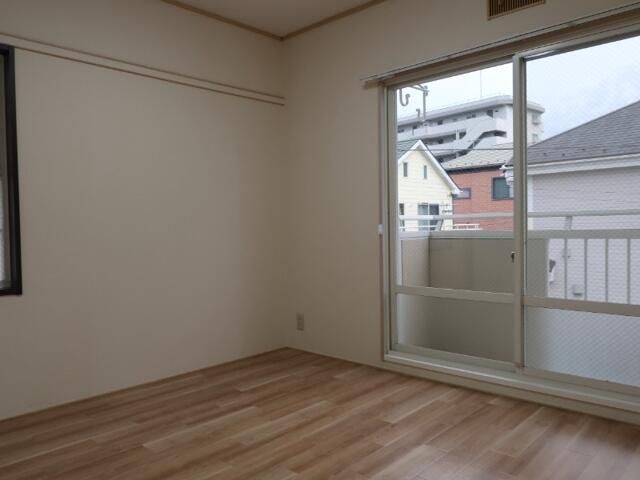 グリーンヴィラ旭 リビング