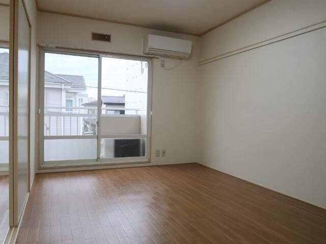 グリーンヴィラ旭 ベッドルーム