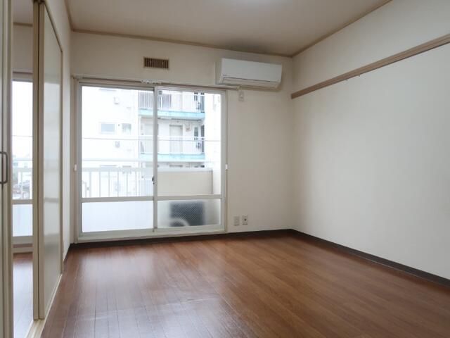 グリーンヴィラ旭 ベッドルーム