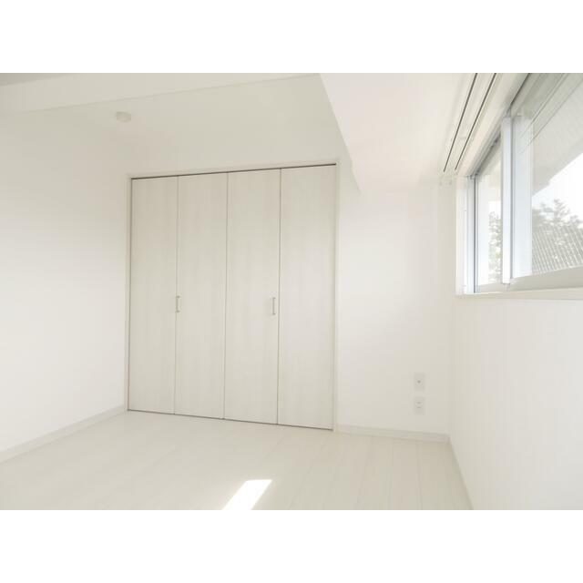 コンブロンビル その他3